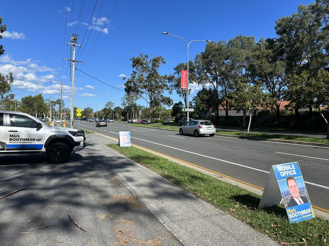 Community Roadside Upper Coomera